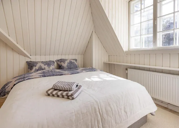 Rosa Harmony In Hanko